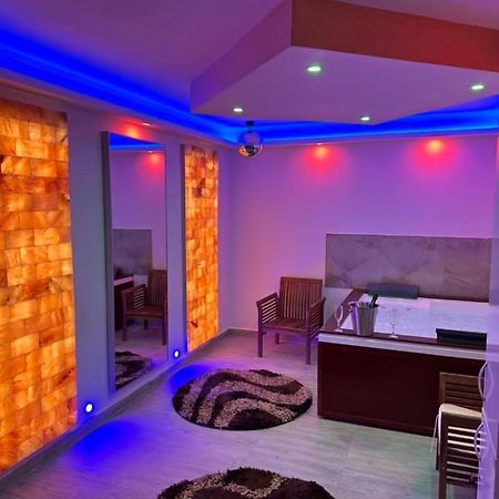 Regim Hotel Hanea Jacuzzi In Camera,Piscina Exterioara Si Sauna Comuna Sibiu Exterior foto